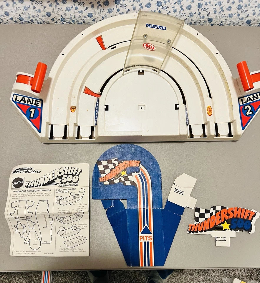 1974 Mattel Hot Wheels Flying Colors  Complete Thunder Shift 500 Track Rare Red! - Image 2 of 4