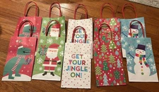 Winter Wonder Lane Gift Bags Christmas Theme Lot of 10- New