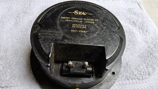 Altes Uhrwerk Wanduhr Ohne Zeiger und Zifferblatt