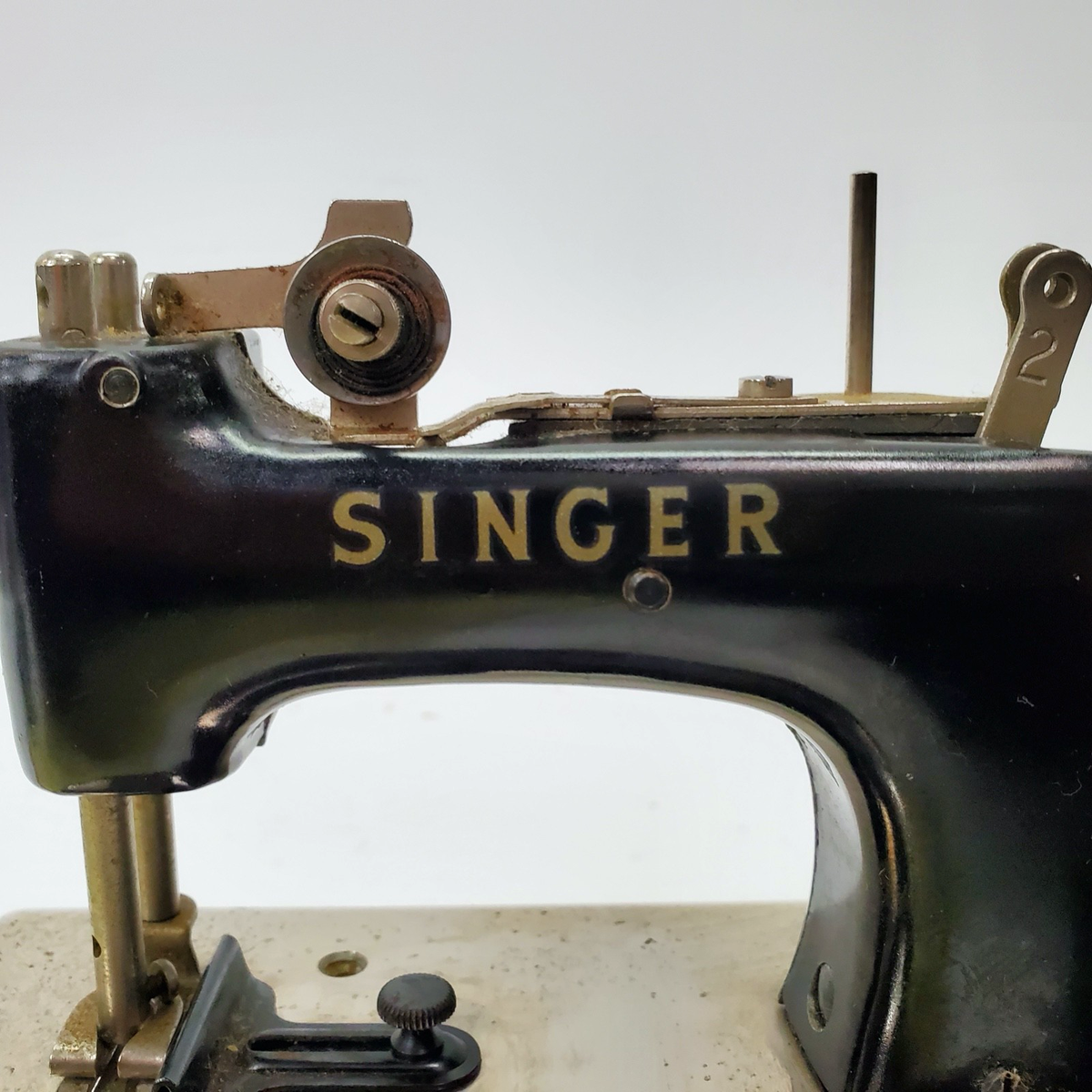 50s Hand Crank Cast Iron Singer Model 20 Toy Sewing Machine