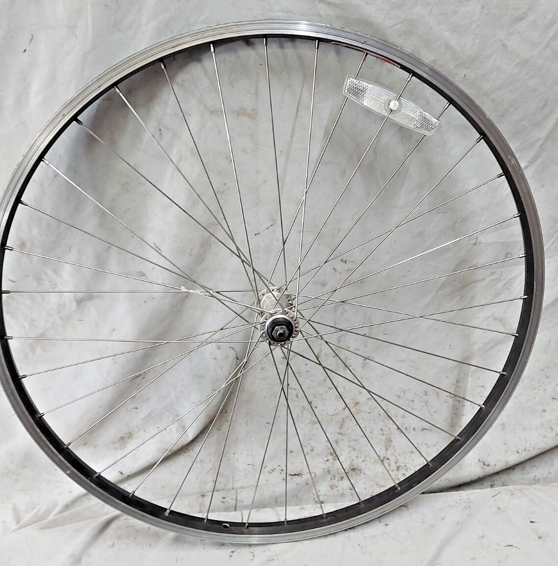 Trek Matrix 550 700c Front MTB Bike Wheel Black QR 32S 100mm