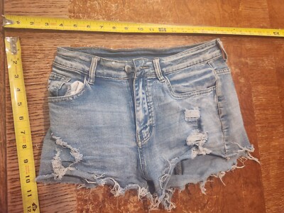 Women s Shein Blue Distressed Shorts Size 4 *MORE IN STORE* #S117