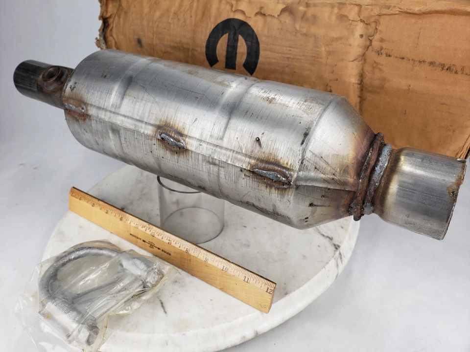 Convertidor catalítico MOPAR 1993-1999 JEEP Grand Cherokee 0508305AE 05083054AD Foto 3 de 4