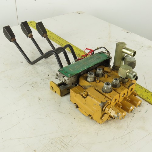 Caterpillar Mast Hydraulic Spool Valve Hand Control  From a M350 Forklift - Foto 4 di 9