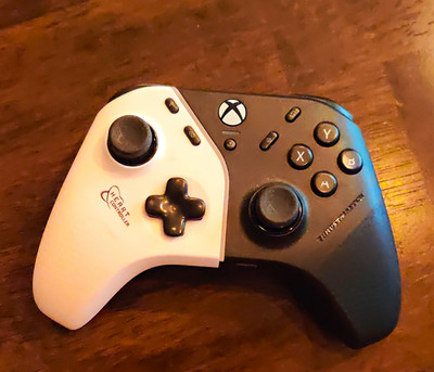 Thrustmaster ESWAP X Pro Wired USB-C Controller Black/White Xbox/PC