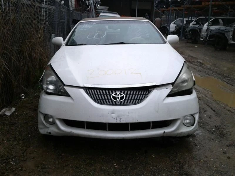 04 05 06 07 08 Panel de ventilación capó Toyota Solara Foto 4 de 4