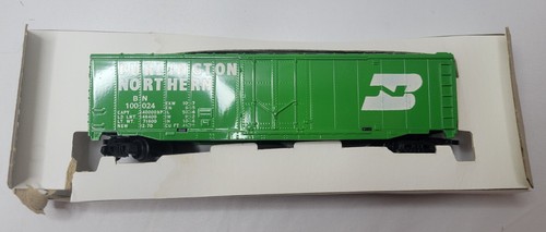 HO Scale Tyco Burlington Northern Rail Car BN 100024 50’ - Picture 8 of 13