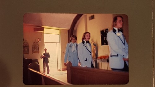 1970s Wedding 35 mm slides Amateur powder blue tuxedo Lot 13 Procession Church - Picture 3 of 7