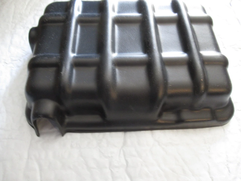 NEW Porsche 356 BT6 / 356 C Battery Cover 6 Volt With ONE Cutout - Image 2 of 4