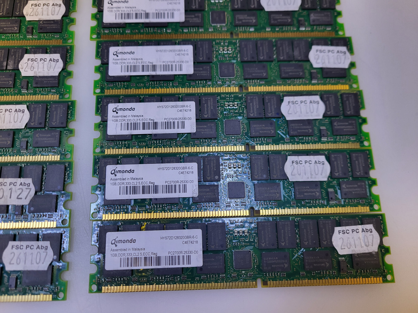 Foto 11 di 24