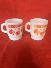 2 x VINTAGE LEAF PATTERN FIRE KING ANCHOR HOCKING COFFEE MUG CUP D HANDLE