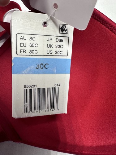 b.tempt'd Wacoal Bra T-Shirt 30C Soft Wireless Red Seamless Convertible - Picture 11 of 13