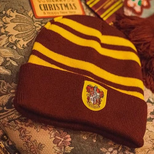 Harry Potter Beanie Hat Scarf Gryffindor Slytherin Ravenclaw Hufflepuff Cap NEW - Picture 5 of 27