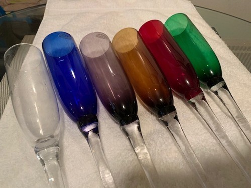 Exciting 6 Multi-Colored Crystal Champagne logo flutes and Vase - Picture 4 of 8