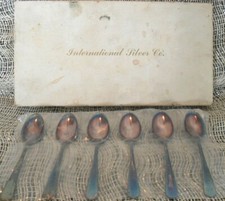 Vintage International Silver Co. BABY SPOONS SILVERPLATE  Set of 6 NEW IN BOX