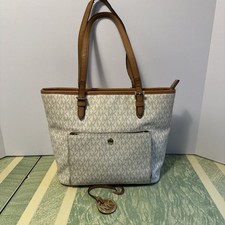 Michael Kors Med Jet Set Signature Pocket Tote Vanilla / Gold Classic Summer Bag