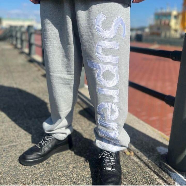 Supreme Satin Appliqué Black/Gray/Blue Sweatpants (FW22) | eBay Supreme Satin Appliqué Black/Gray/Blue Sweatpants (FW22) | eBay