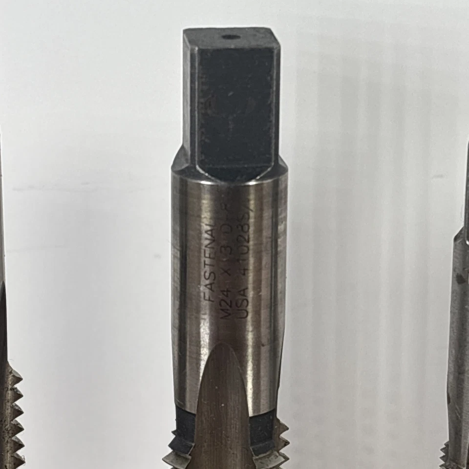 Lot of 5 NPT Pipe Tap Threads 3/4-10, 3/4-16, 5/8-11, M24x3 D-8, 1-8 GH4 Various - Image 4 of 4