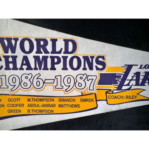Authentic 1987 Los Angeles Lakers 30" Pennant Showtime Champions NBA Finals READ - Picture 9 of 11
