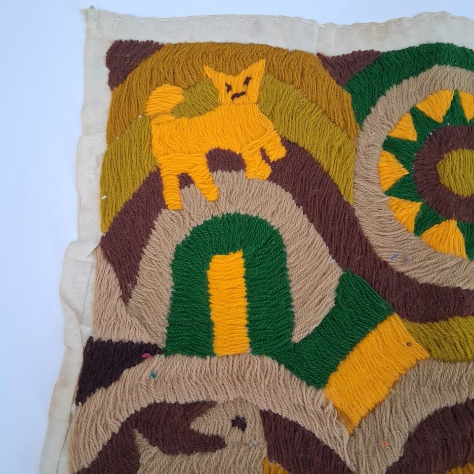 VTG Handmade Embroidery PAYA Guatemala Mayan Folk Art  Pillow Cover NO BACKING - Image 4 of 4