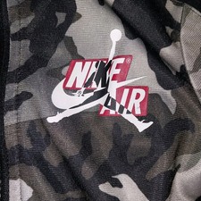 nike jordan camo track jacket Toddler Size 18 Month Pre-owned
