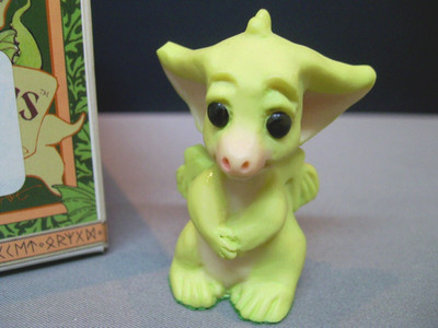 pocket dragons ' SHY' 2000 Neuwertig.  Verpackt.