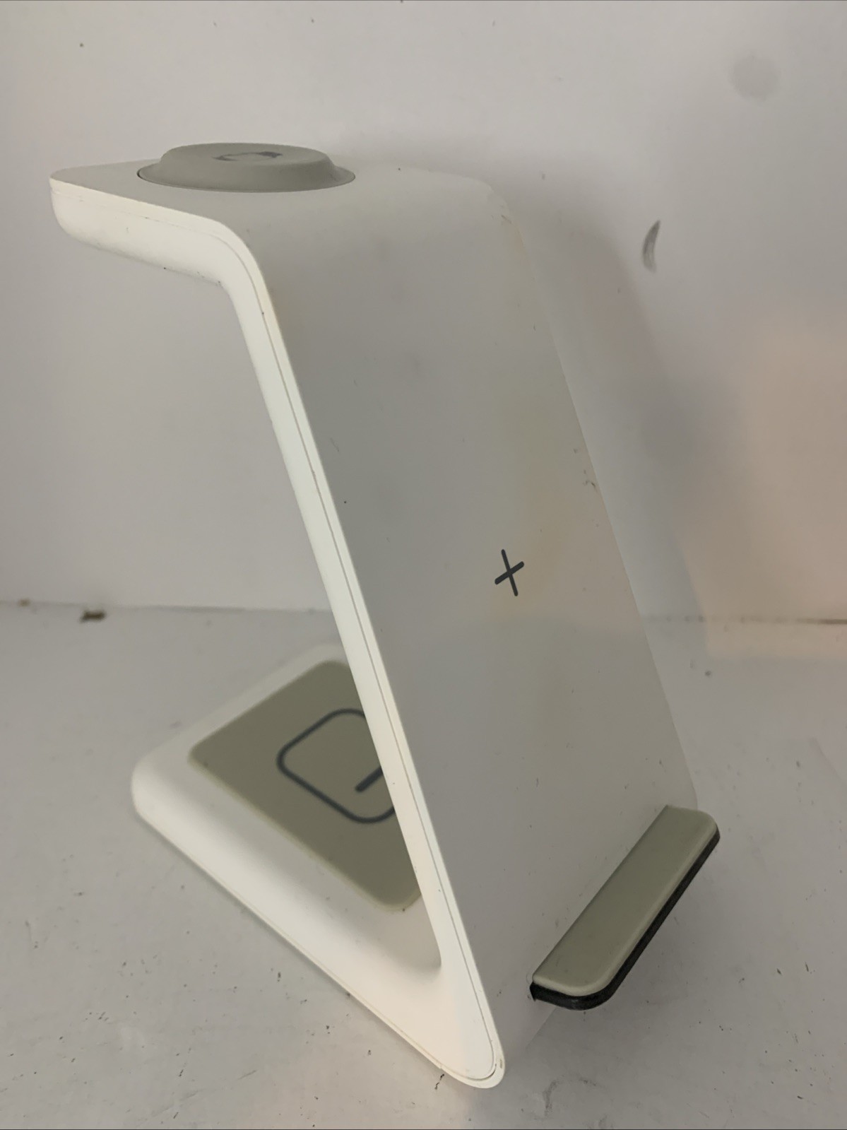 CIYOYO 3-in-1 Fast Wireless Charger Stand for iPhone Samsung AirPods-image