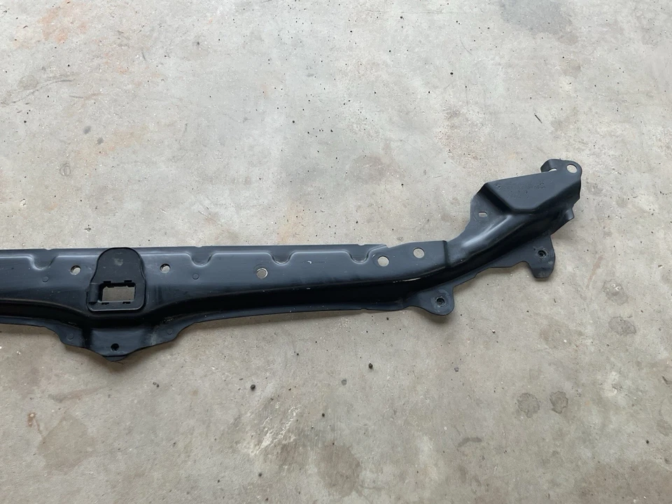 BMW 528I 2010 parachoques delantero soporte de montaje de refuerzo superior OEM Foto 3 de 4