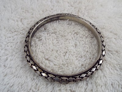 Silvertone Mesh Chain Bangle Bracelet (C27)