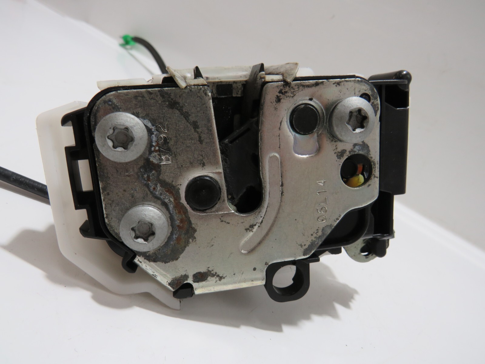 PEUGEOT BIPPER VAN 2008-17 NEARSIDE PASSENGER LEFT FRONT DOOR LOCK         R7642 thumbnail 5