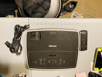 Infocus 240 projector screen 
