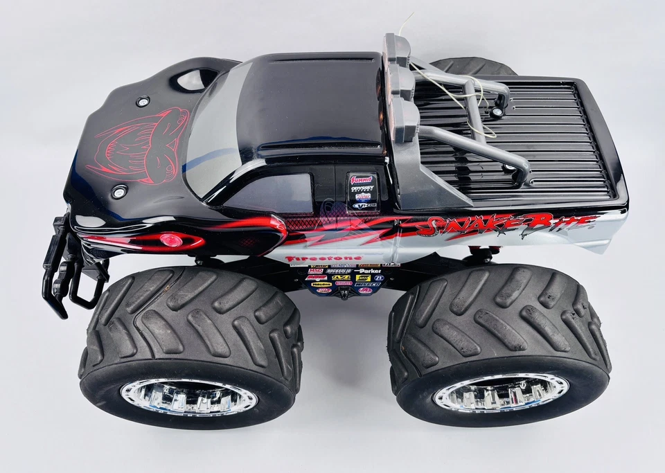 2012 Toys R Us Exclusive 1:8 Scale SNAKE BITE RC Monster Truck by Fast Lane R/C - Image 3 of 4