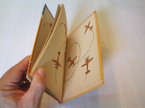 Fly-Away At The Air Show - Wonder Book Easy Reader - Future Pilots - 1962 - Picture 8 of 8