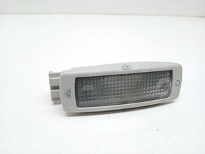 Volkswagen Golf IV 1998 Hinten links Fondbeleuchtung 3B0947291 UST115208