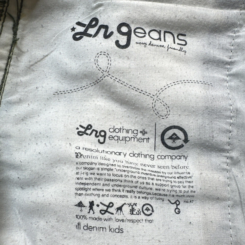 LRG Camo Jean Cargo Shorts Size 36 Vintage - Image 4 of 4