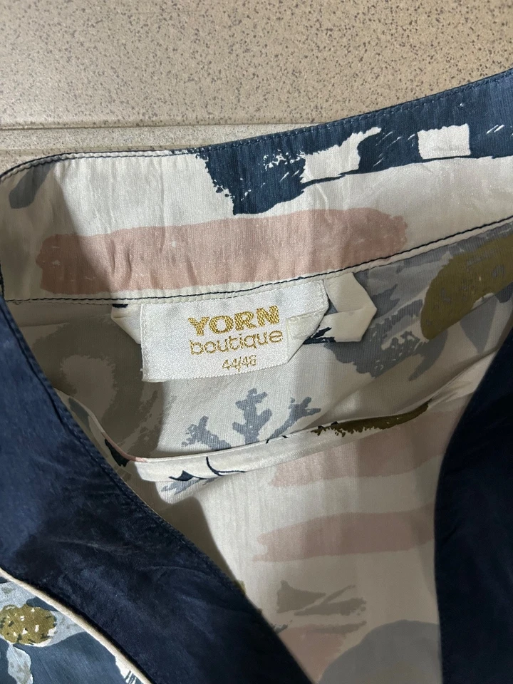 Yorn Boutique Kimono/ Bademantel Seide Grösse 44/46 - Bild 2 von 3