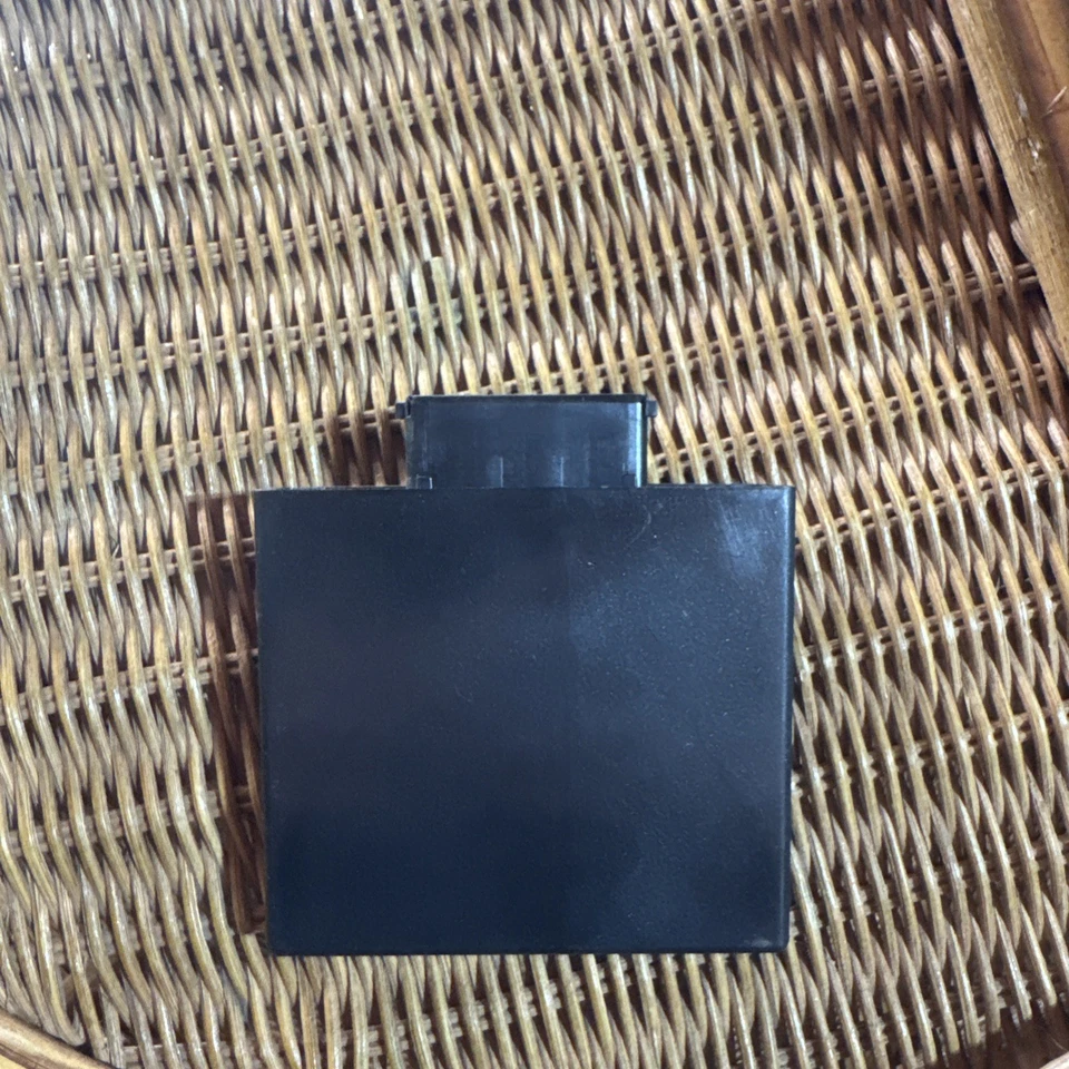 15-17 YAMAHA FZ-07 FZ07 OEM ECU UNIDAD DE CONTROL ELECTRÓNICO CONTROLADOR CDI CEREBRO Foto 2 de 3