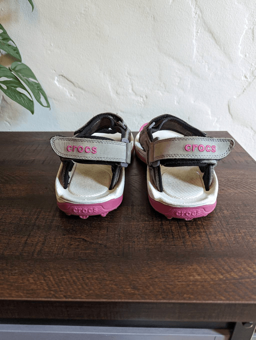 Crocs XTG LoPro Women's Golf Shoes Gray White Pink Sa… Gem