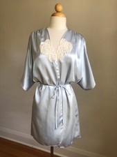 GORGEOUS VTG CALIFORNIA DYNASTY Blue Silly Satin Ivory Lace Robe SZ S