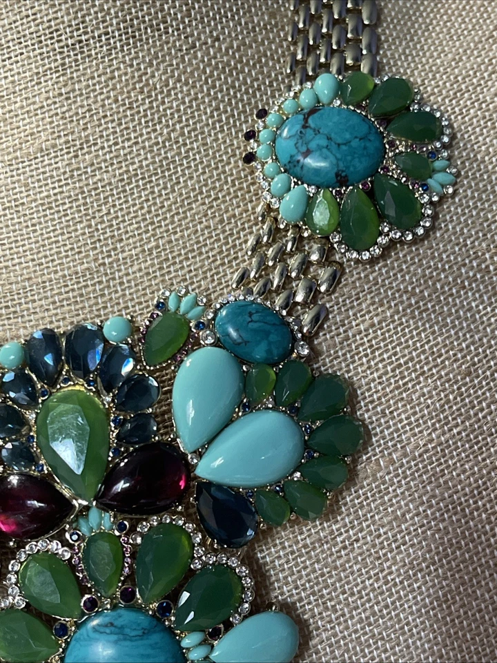 Collar Banana Republic llamativo verde turquesa púrpura pedrería pasarela babero Foto 4 de 4