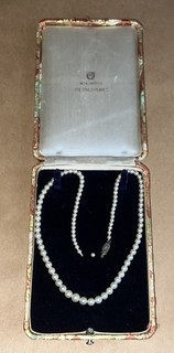 Vintage Mikimoto Cultured Pearls Graduated Necklace Sterling Clasp Original Box