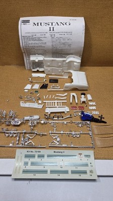 1963 Ford Mustang II  BODY CHASSIS & MORE  1/25 Lindberg Model Kit Parts #72169