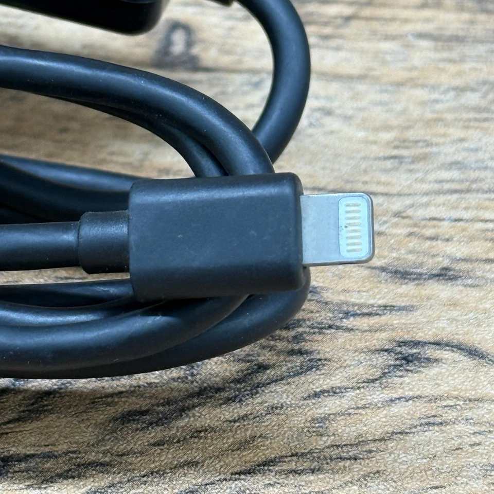 FM-передатчик Griffin iTrip Auto Universal Plus 3,5 мм с зарядным кабелем Apple - Изображение 4 из 4