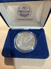 1988 USA - One Dollar American Eagle - 1oz Fine Silver / Blue Velvet Box