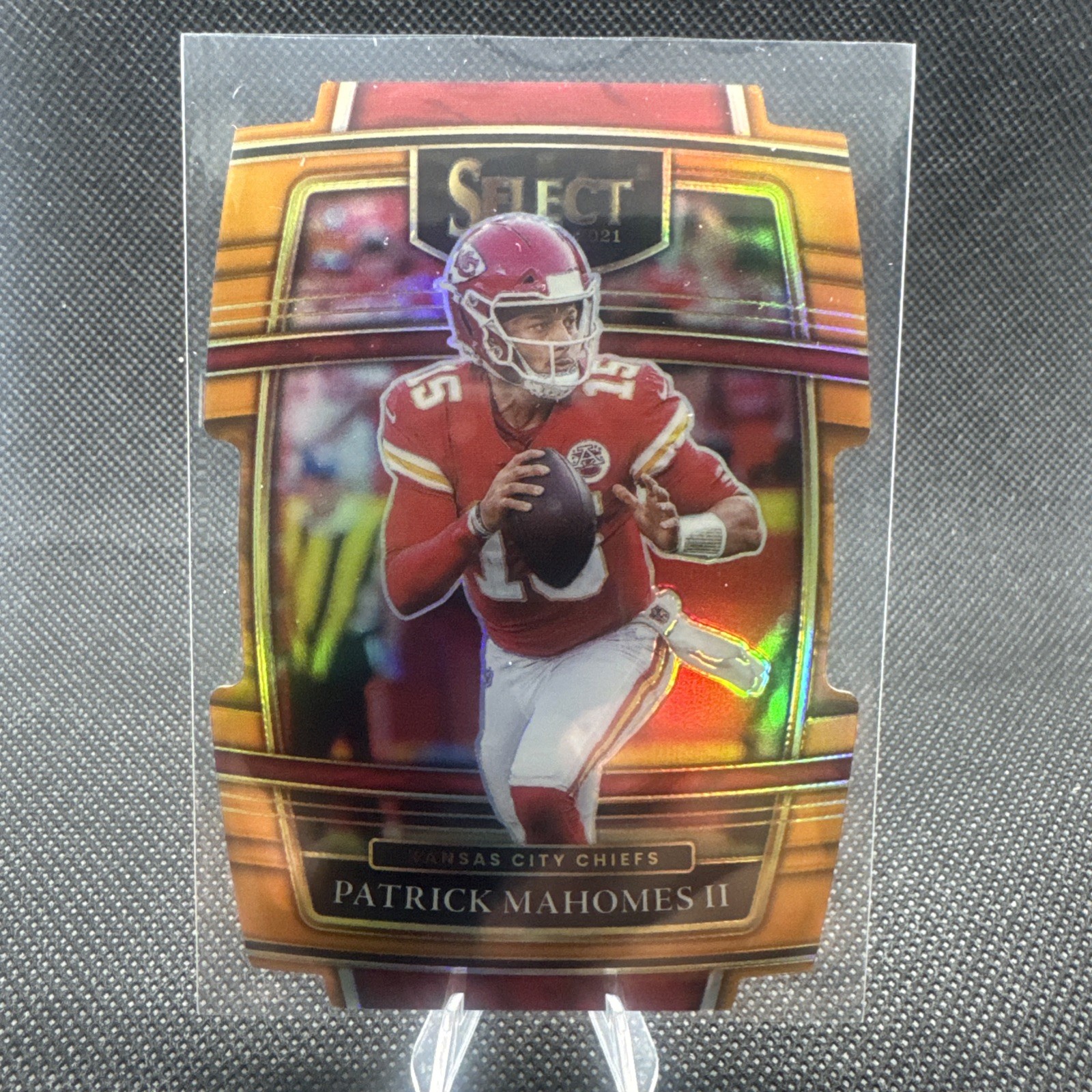 Patrick Mahomes 2021 Panini Select #2 Orange Die Cut Prizm Refractor 057/249