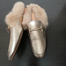 YOKI Gold Shiny Faux Leather & Fur Lined Flat Shoes Loafers Open Back 7,5