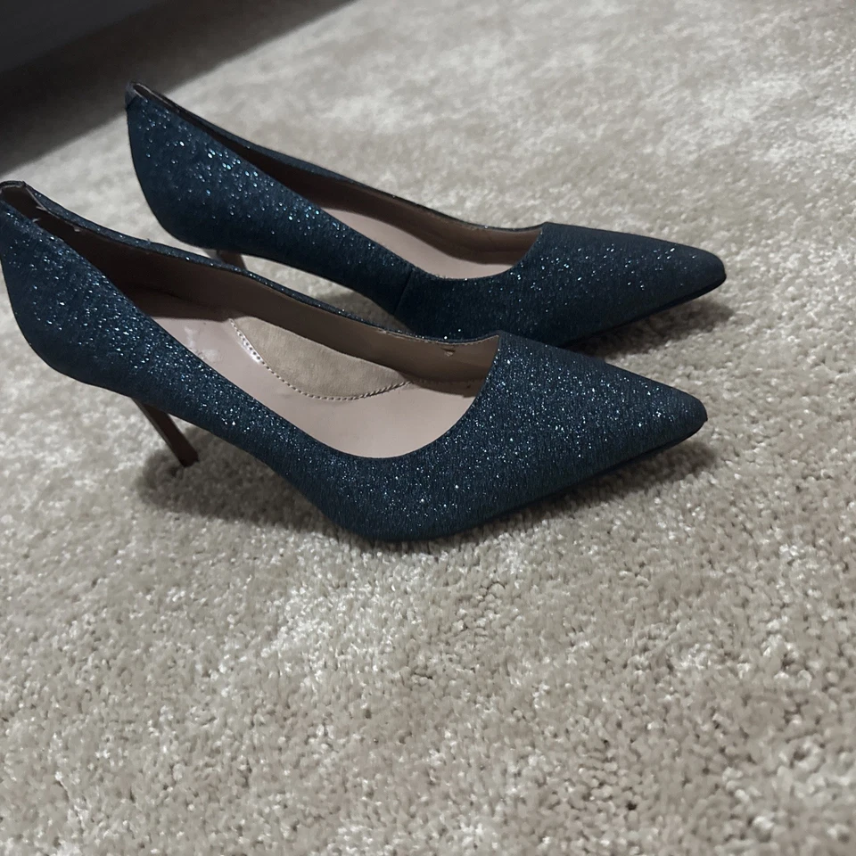 BANANA REPUBLIC-Madison 12 Hour Teal Glitter Pewter Point Toe Pump-SZ 7.5-NWOB - Image 4 of 4