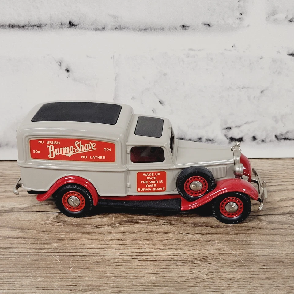 BROOKLIN MODELS BR 16 1936 DODGE VAN BURMA CARRO DE BARBEAR FUNDIDO 1:43 - Imagem 4 de 4