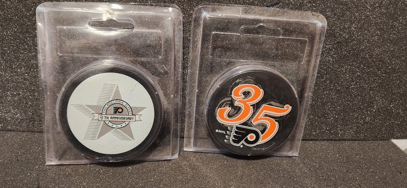 NHL PHILADELPHIA FLYERS 25th & 35th ANNIVERSARY  PUCKS