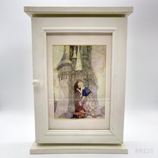 Vintage Armoire à Clés „ La 7 Corneille “Environ Anderson en Bois Contes Blanc